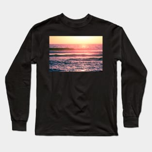 Ocean wave breaking down Long Sleeve T-Shirt